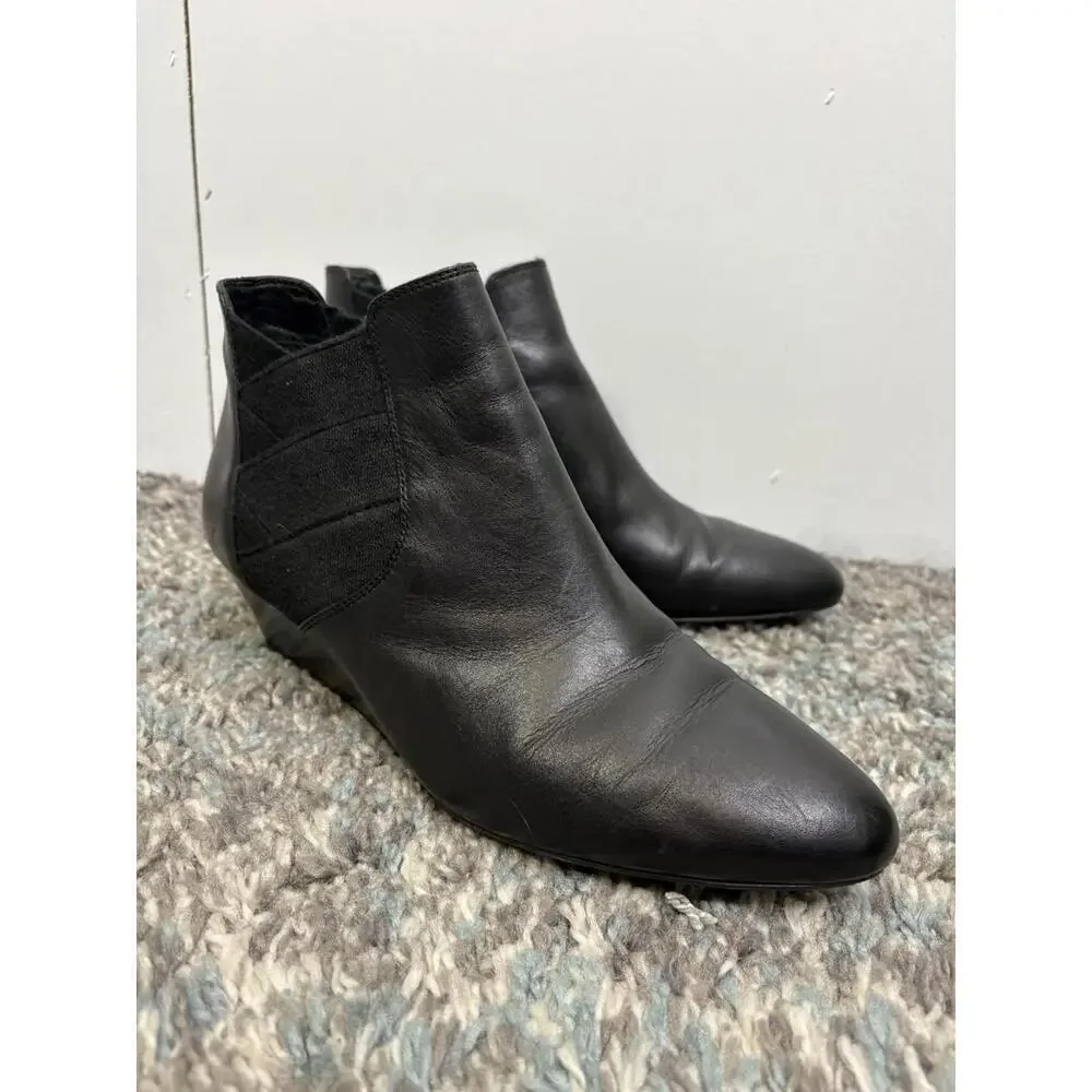 Via Spiga Boots Womens 9.5 Pull On Chelsea Wedge Leather Staple Quiet Luxury